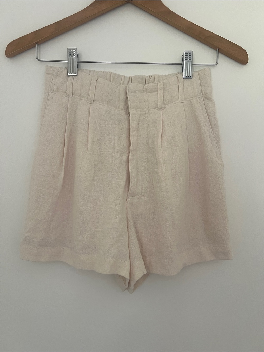 Z Supply ivory  Linen Blend high waist Women’s Shorts